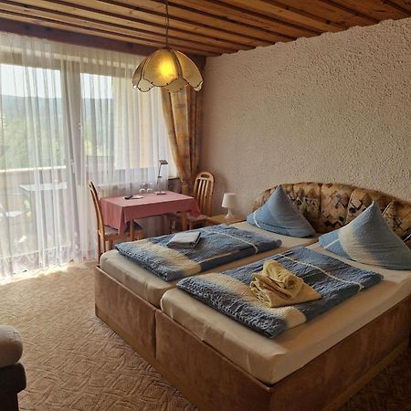 Pension Weghof Mit Gasthaus Bobrach Экстерьер фото