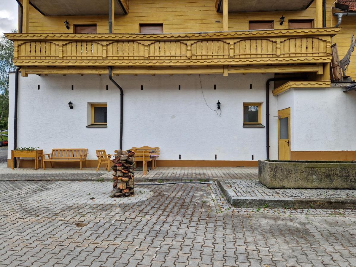 Pension Weghof Mit Gasthaus Bobrach Экстерьер фото